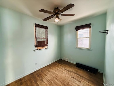 3530 Arlene Ave, Flint, MI 48503 - photo 7