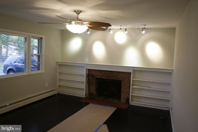 216 Masons Ln SE, Leesburg, VA 20175 - photo 2