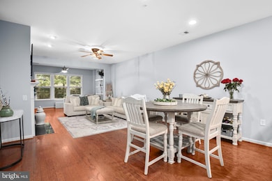 183 Long Point Dr, Fredericksburg, VA 22406 - photo 4