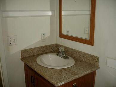 4213 Wells Dr unit 5, Pearland, TX 77584 - photo 7