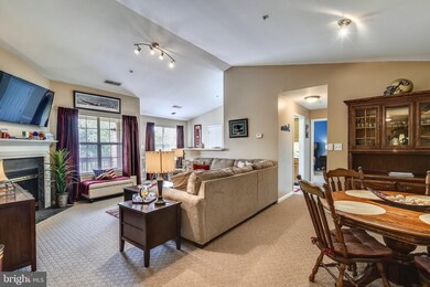 10998 Koman Cir unit 167, Manassas, VA 20109 - photo 4