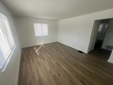 102 N Hampton Rd unit D, Columbus, OH 43213 - photo 3