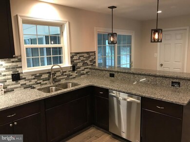 26057 Sycamore Dr, Mechanicsville, MD 20659 - photo 4