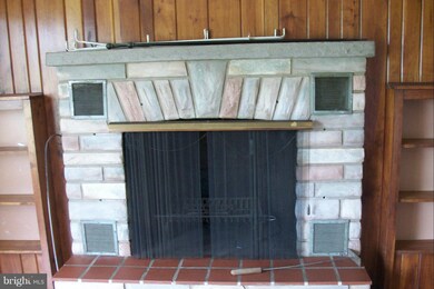 2404 Trevanion Rd, Taneytown, MD 21787 - photo 3