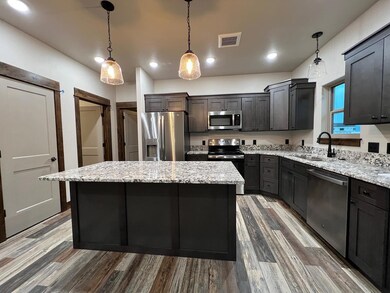 5E501CB3-E674-4F98-B726-D559F2A30247