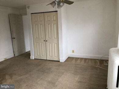 1001 Clifton Ave unit 3RD FLOOR FRONT, Darby, PA 19023 - photo 7