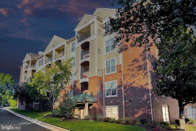 Quaker Hill Community unit 10, Alexandria, VA 22314 - photo 3