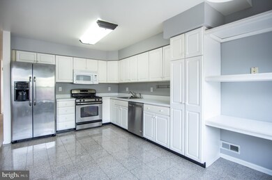 5 Stokes Rd, Mount Laurel, NJ 08054 - photo 2