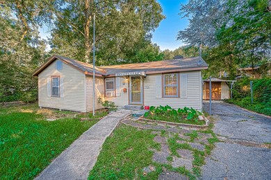 905 Woodcrest Dr, Houston, TX 77018 - photo 2