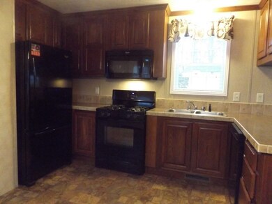 239 Ayer Rd unit 31, Littleton, MA 01460 - photo 5