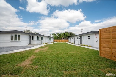 802 Redwood Ave unit 1, McAllen, TX 78501 - photo 2