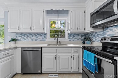Quartz counters, Tile backsplash