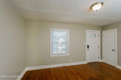 020-photo-living-room-11910622