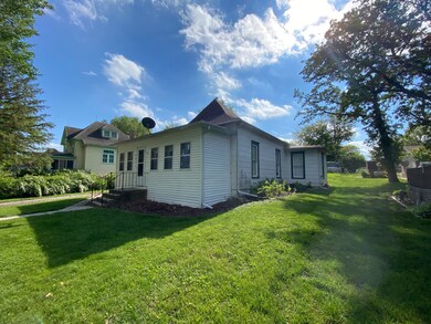 NE side