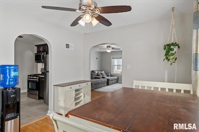 2357 S 8th St, Springfield, IL 62703 - photo 6