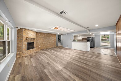 7014 Woodfern Dr, Houston, TX 77040 - photo 4