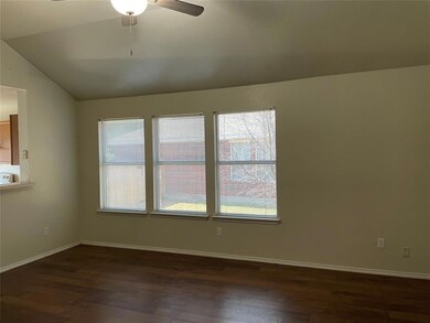 509 Robinwood Dr, Wylie, TX 75098 - photo 2