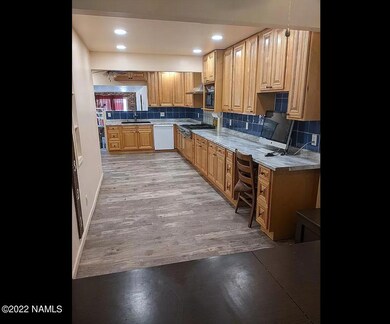 109 E Mahoney St, Winslow, AZ 86047 - photo 6