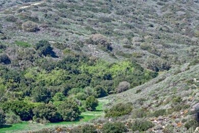 Enjoy the great proximity to nature with tons of p