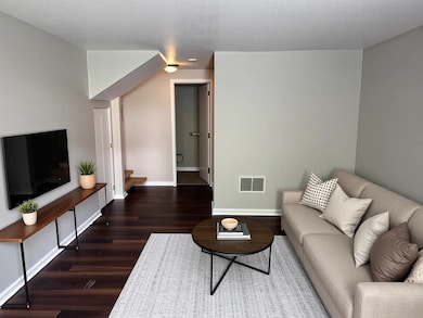 42 Pheasant Rd, Matteson, IL 60443 - photo 4