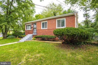 5911 Mustang Dr, Riverdale, MD 20737 - photo 2