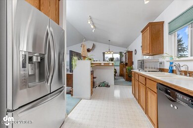 12-Kitchen 20240419-DW-8396