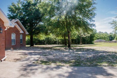 105 Cardinal Ct, Crestview, FL 32539 - photo 3