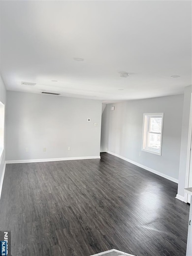 95 Thompson Ave unit B, Dover, NJ 07801 - photo 2