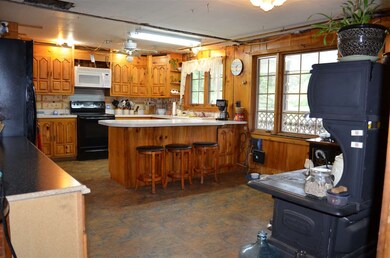 531 Bungy Rd, Colebrook, NH 03576 - photo 2