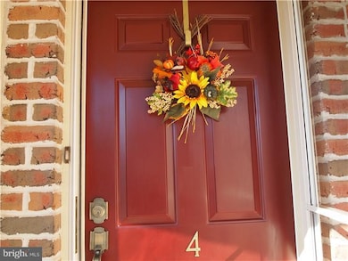 4 May Apple Dr, Downingtown, PA 19335 - photo 3