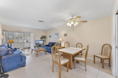 2523 Dudley Dr W unit H, West Palm Beach, FL 33415 - photo 5