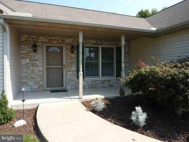 31 Groffs Dr, Ephrata, PA 17522 - photo 2