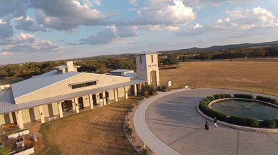 Winery, Brewery and Restaurant on site