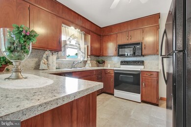 187 Maranatha Dr, Saint Thomas, PA 17252 - photo 6