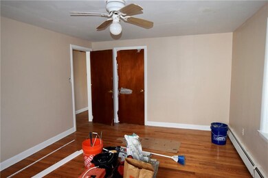 42 Foster St, Pawtucket, RI 02861 - photo 4