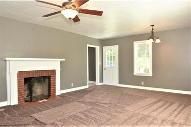 310 W Glendale St, Princeton, IN 47670 - photo 3