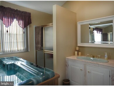 198 Old Mill Dr, Langhorne, PA 19047 - photo 7