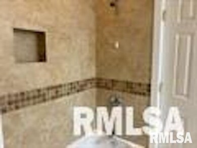 1111 N Perry St, Davenport, IA 52803 - photo 2