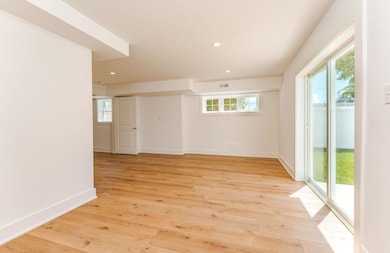 114 W Columbine Rd unit East, Wildwood Crest, NJ 08260 - photo 6