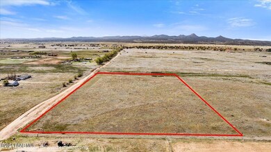 0000 N Champagne Parcel H Ln, Paulden, AZ 86334 - photo 2