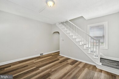 516 Laurel St, Reading, PA 19602 - photo 4