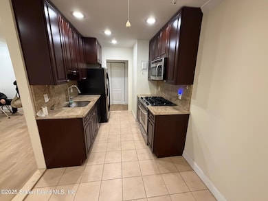 1304 Rockland Ave unit F1, Staten Island, NY 10314 - photo 2