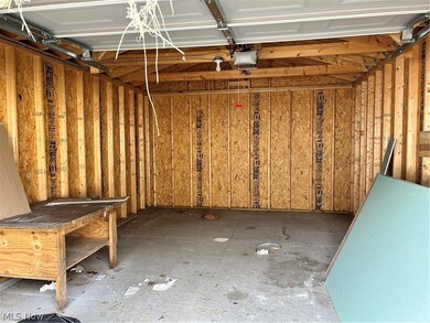 5211 Henry St, Maple Heights, OH 44137 - photo 5