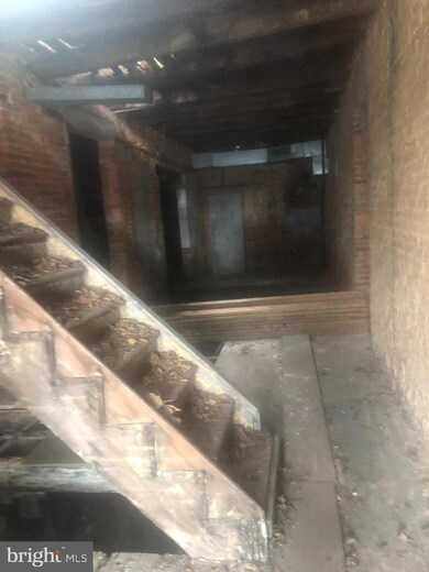 1910 W Pratt St, Baltimore, MD 21223 - photo 4