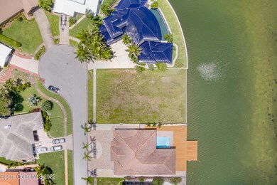 275 Andros Ave, Cocoa Beach, FL 32931