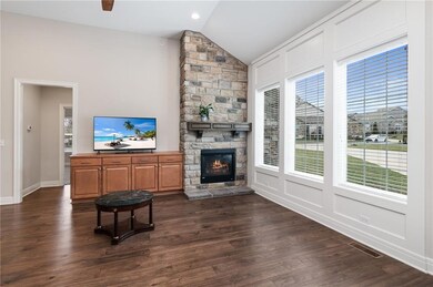 23910 W 66th St, Shawnee, KS 66226 - photo 4