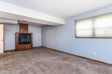 3160 Sequoia Cir, Dubuque, IA 52003 - photo 6