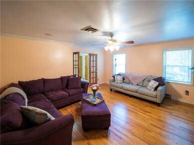424 Cedar Creek Blvd, Allentown, PA 18104 - photo 5