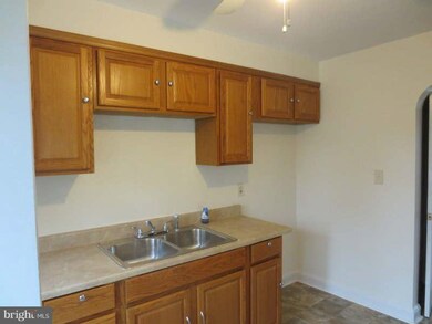 2300 Cloville Ave, Baltimore, MD 21214 - photo 6