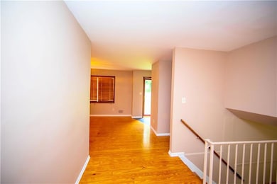 5856 Oakleaf Dr, Stone Mountain, GA 30087 - photo 4